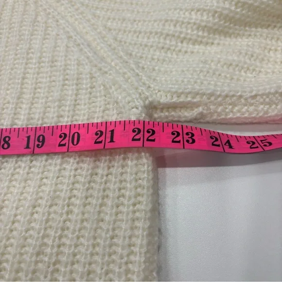 Cozy Cream Turtleneck Sweater - Picture 8 of 10